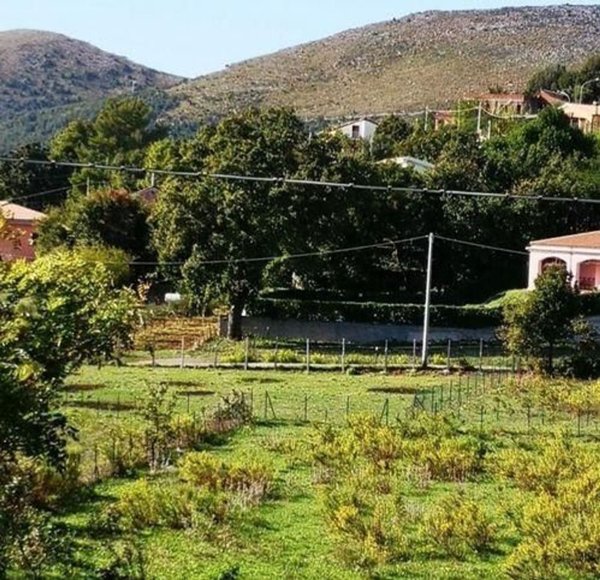 casa indipendente in vendita a Maratea in zona Massa
