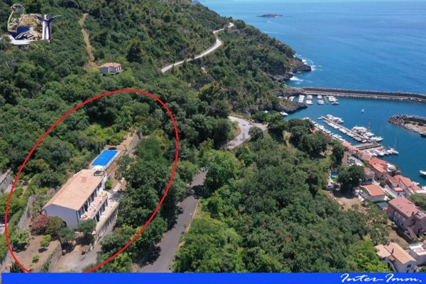 casa indipendente in vendita a Maratea in zona Porto