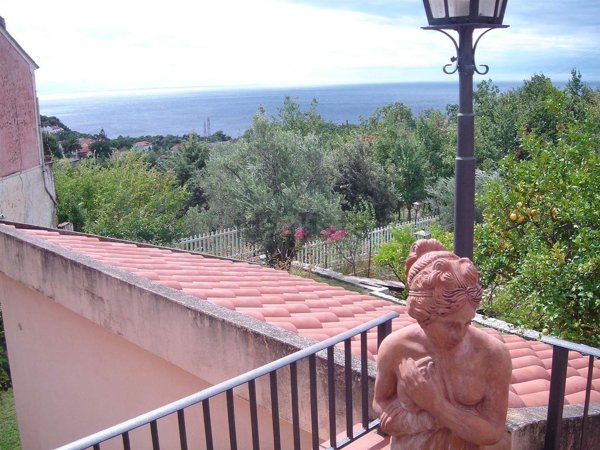 casa indipendente in vendita a Maratea in zona Fiumicello-Santavenere