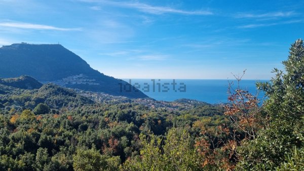 casa indipendente in vendita a Maratea in zona Marina