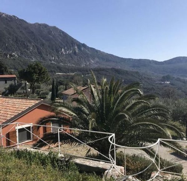 casa indipendente in vendita a Maratea in zona Marina