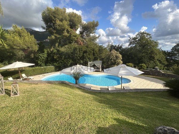 casa indipendente in vendita a Maratea in zona Fiumicello-Santavenere