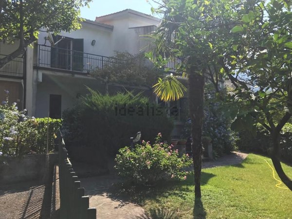 casa indipendente in vendita a Maratea in zona Fiumicello-Santavenere