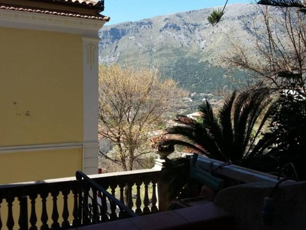 appartamento in vendita a Maratea in zona Marina