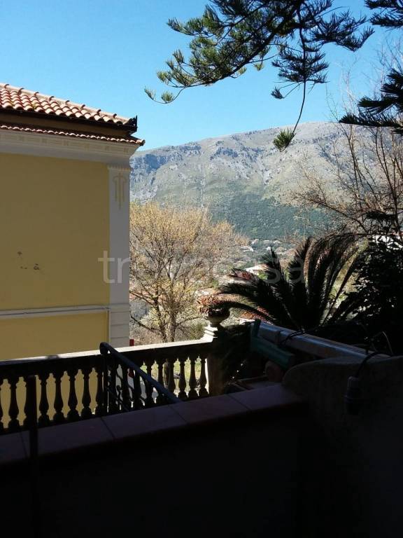 appartamento in vendita a Maratea in zona Marina