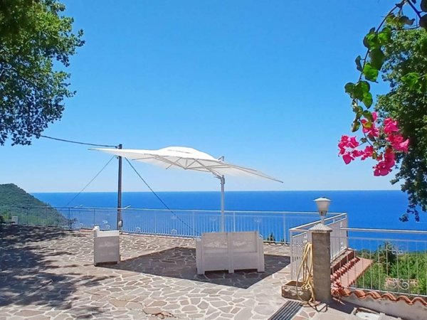casa indipendente in vendita a Maratea in zona Brefaro