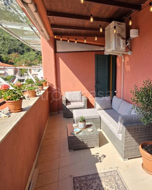 appartamento in vendita a Maratea in zona Porto