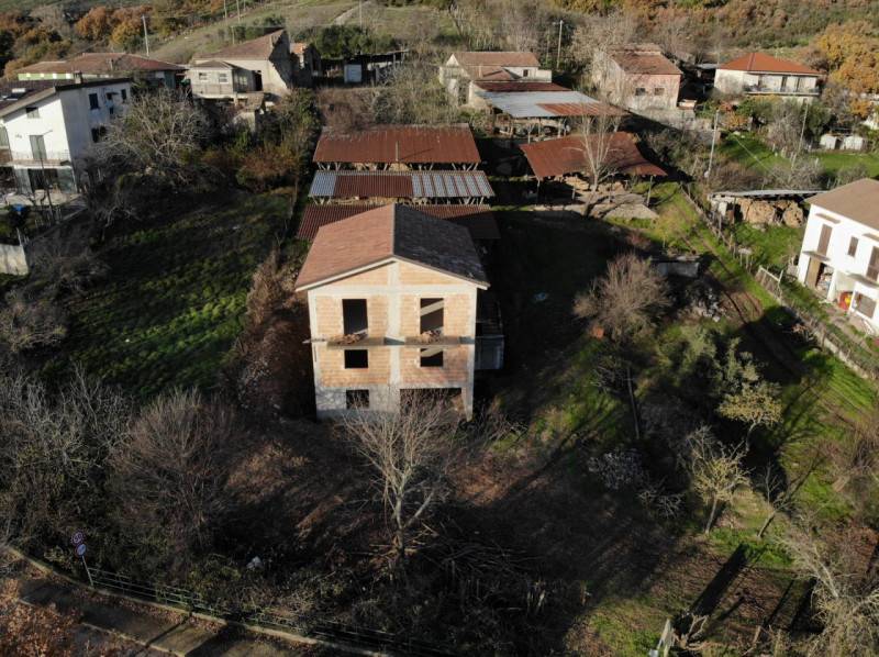 casa indipendente in vendita a Marsico Nuovo in zona Galaino