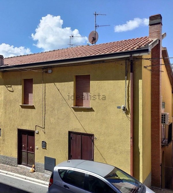 casa indipendente in vendita a Marsico Nuovo