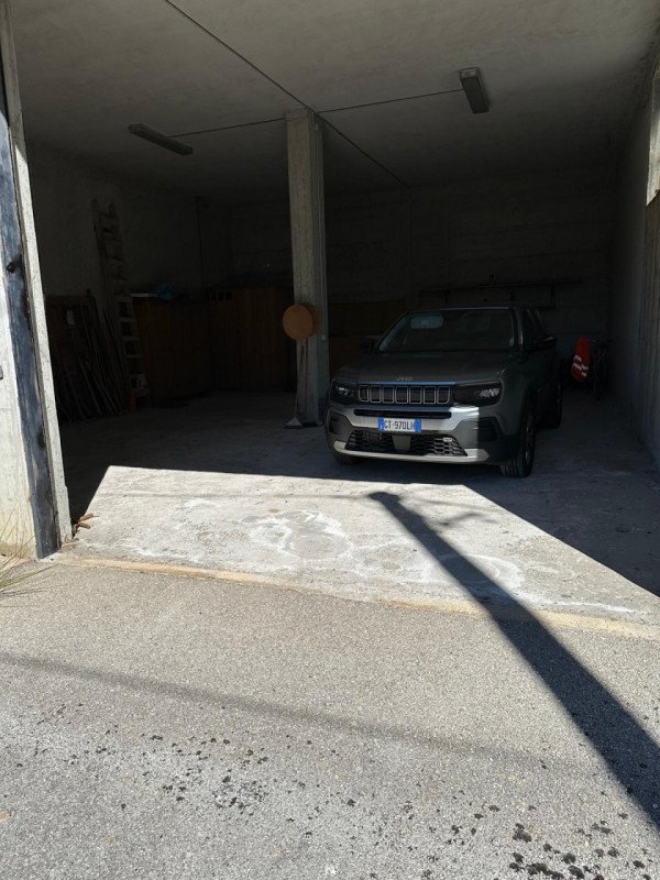 locale di sgombero in vendita a Marsico Nuovo in zona Pergola