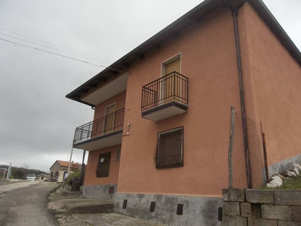 casa indipendente in vendita a Marsico Nuovo