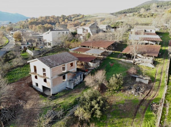 casa indipendente in vendita a Marsico Nuovo in zona Galaino