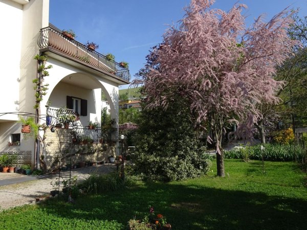 casa indipendente in vendita a Marsicovetere