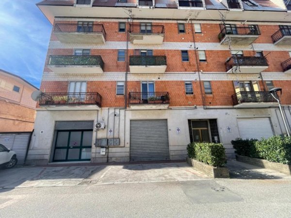 casa indipendente in vendita a Marsicovetere in zona Villa d'Agri
