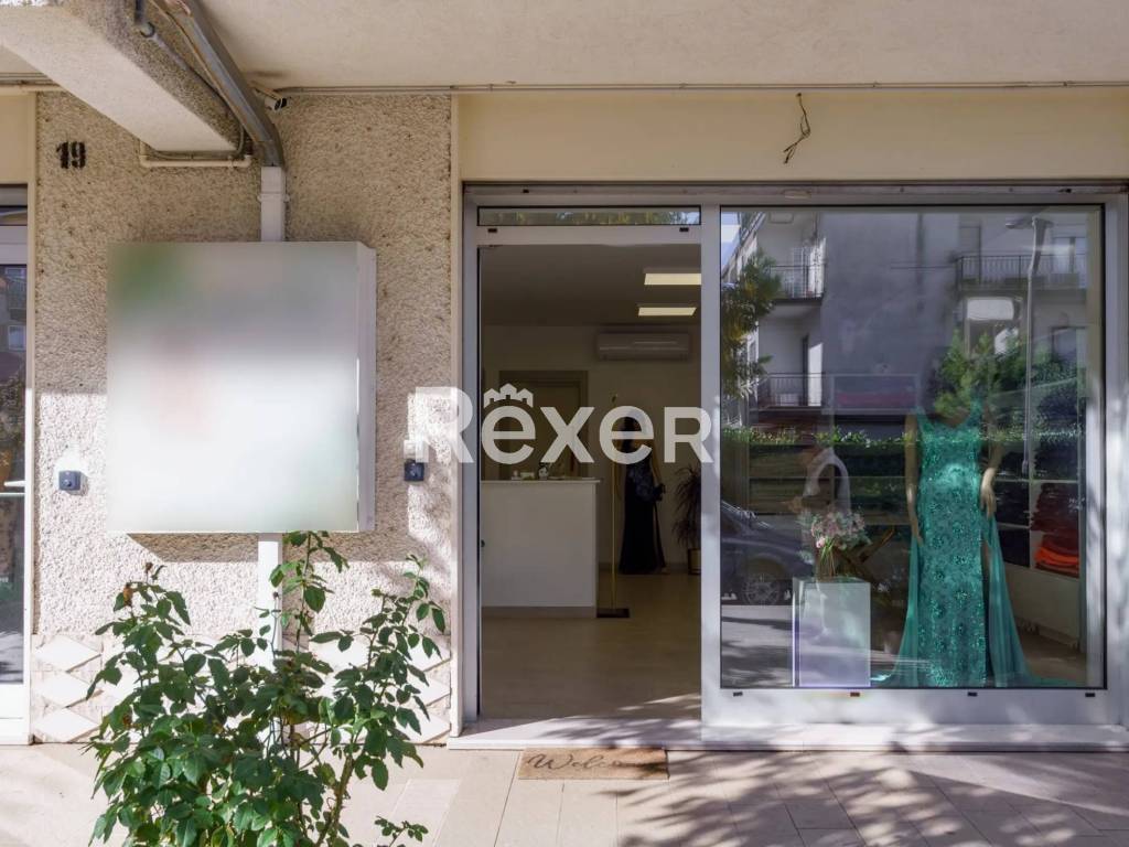 casa indipendente in vendita a Marsicovetere in zona Villa d'Agri