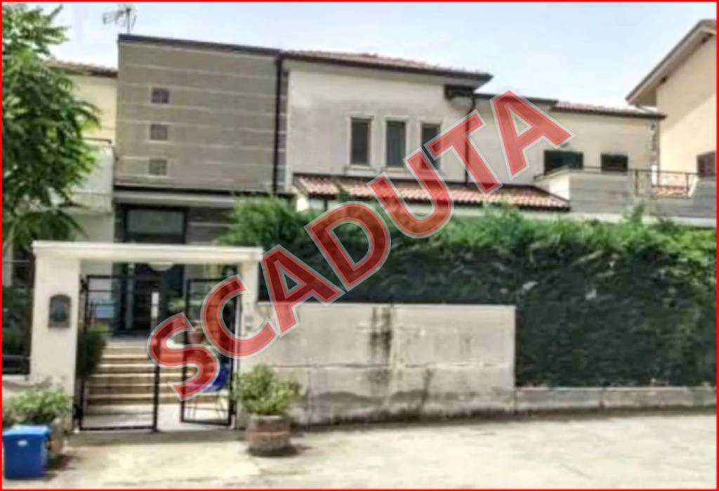 casa indipendente in vendita a Marsicovetere in zona Barricelle