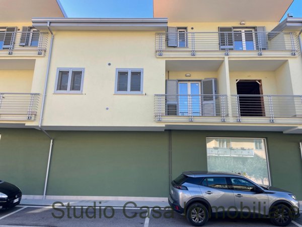appartamento in vendita a Marsicovetere in zona Villa d'Agri