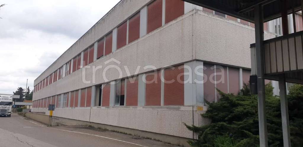 negozio in vendita a Melfi