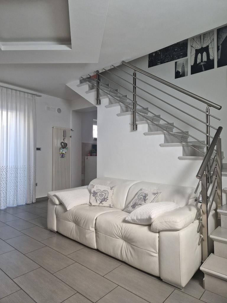 casa indipendente in vendita a Melfi