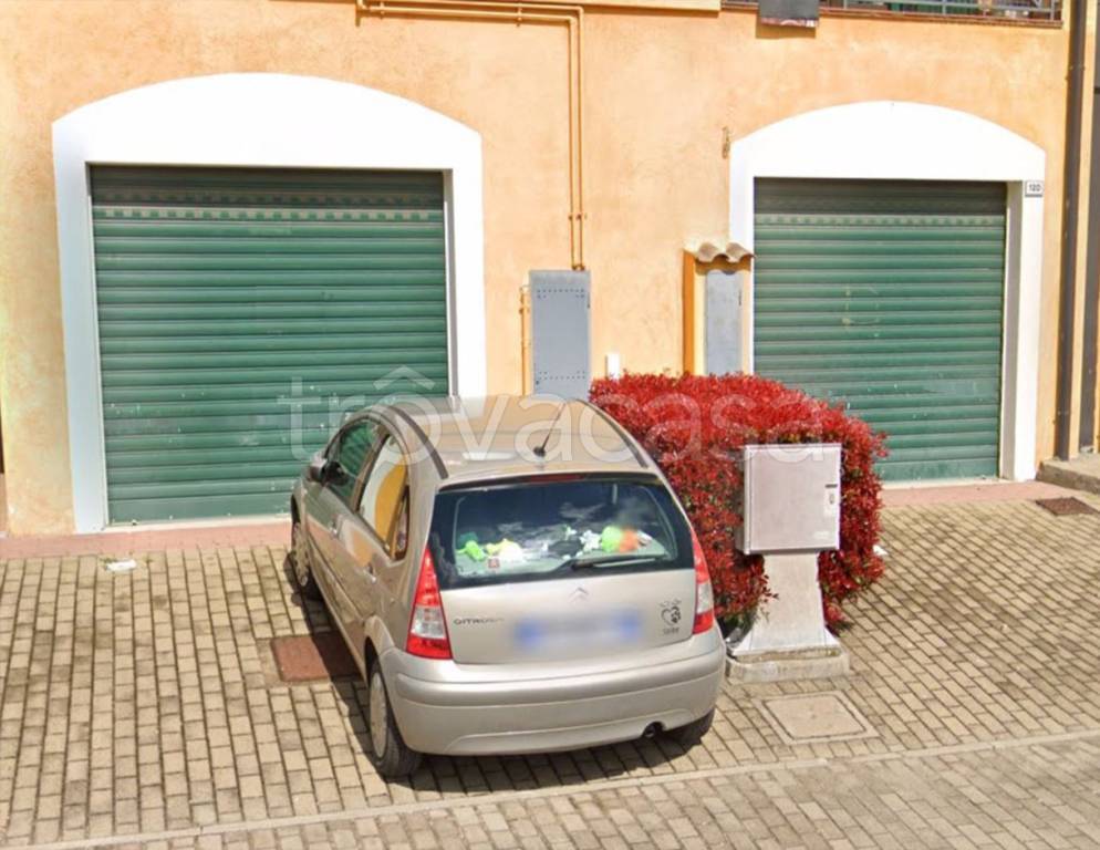 negozio in vendita a Melfi