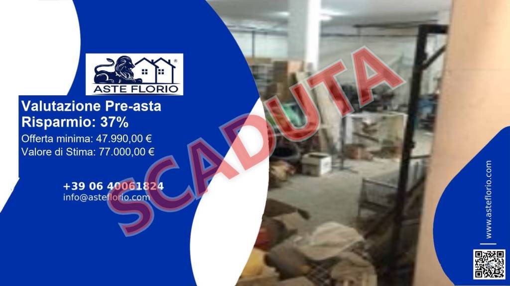 locale commerciale in vendita a Melfi