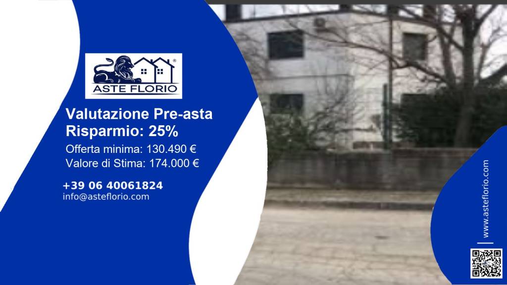 locale commerciale in vendita a Melfi