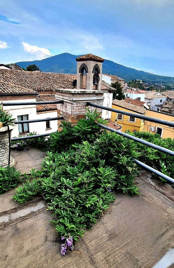 casa indipendente in vendita a Melfi