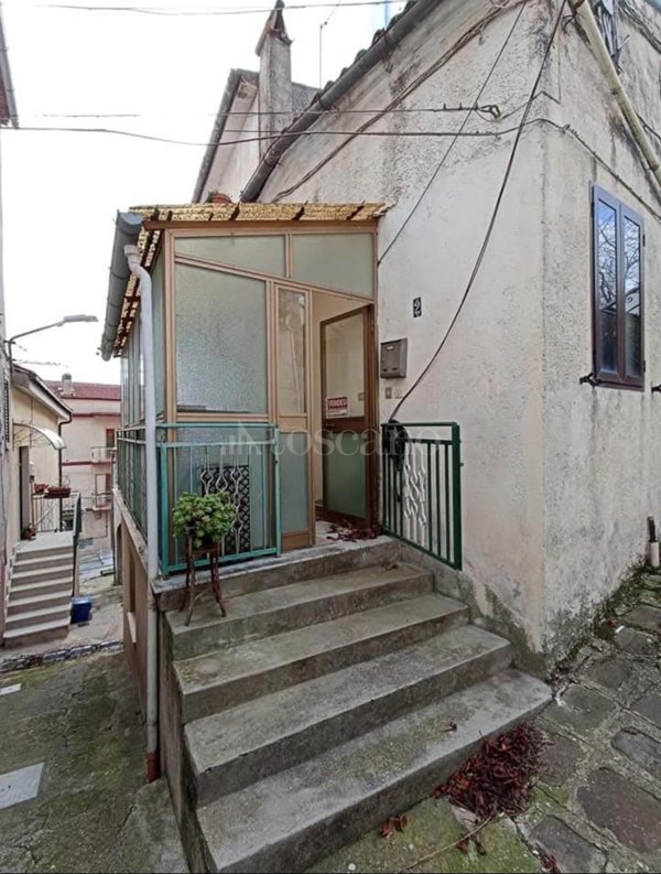 casa indipendente in vendita a Moliterno