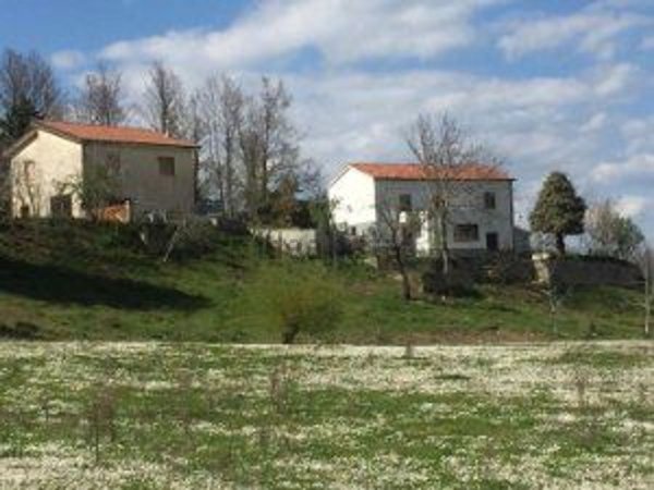 casa indipendente in vendita a Moliterno