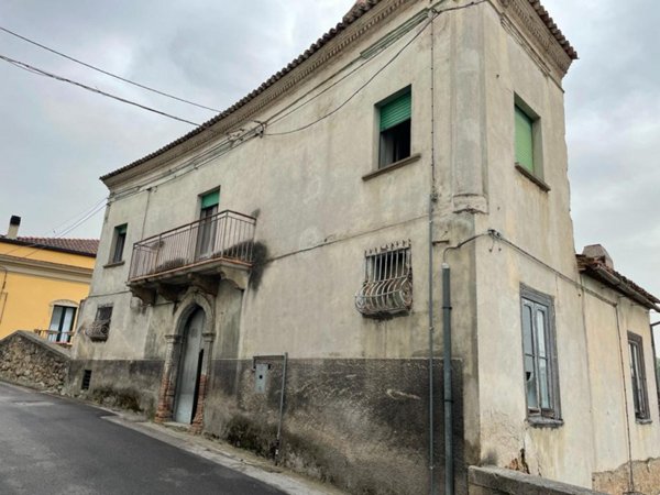 casa indipendente in vendita a Montemurro