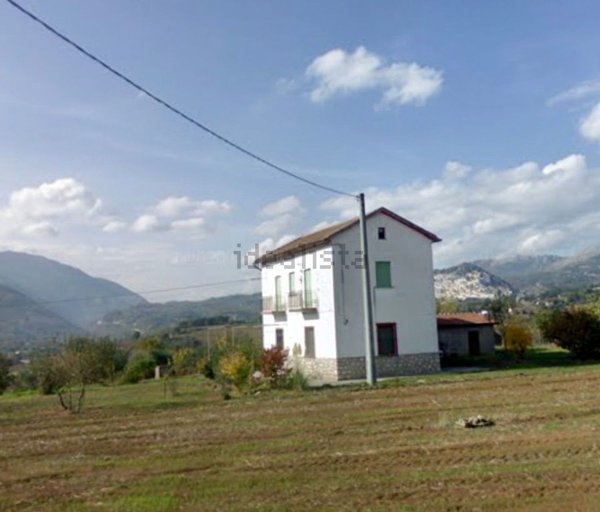 casa indipendente in vendita a Muro Lucano