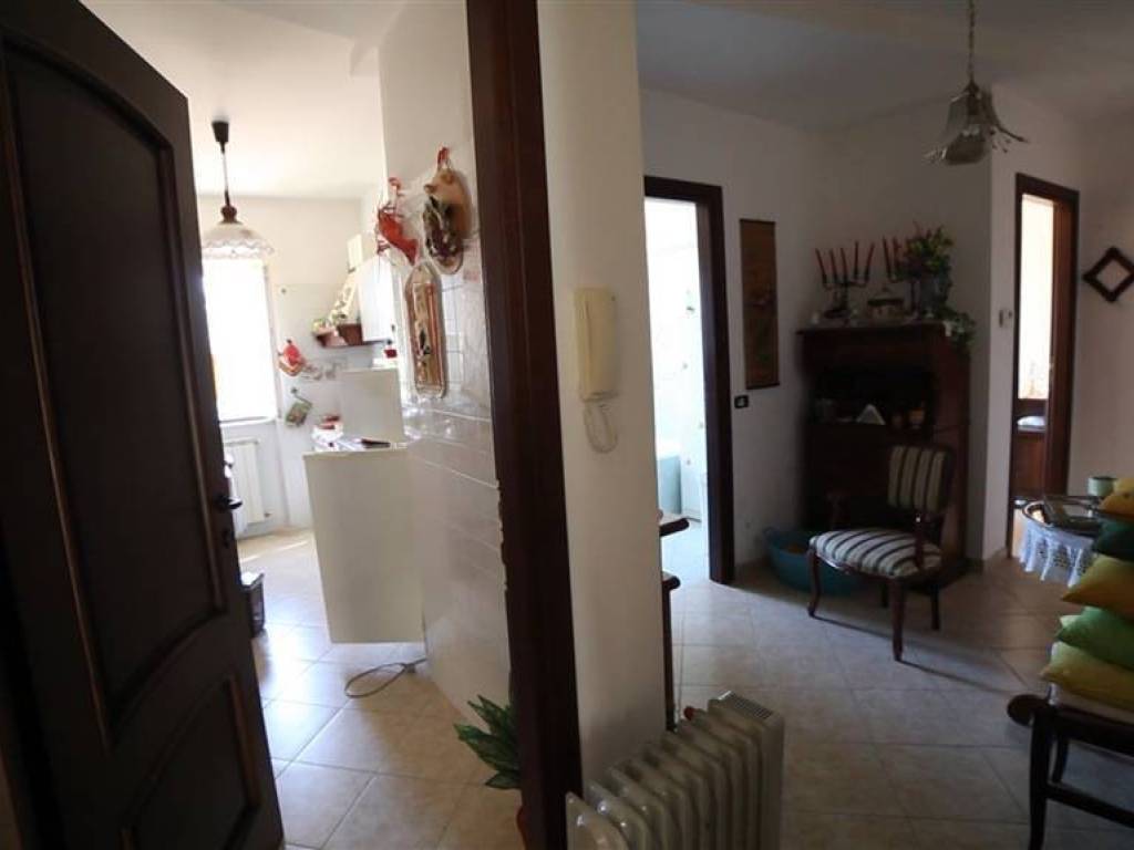 casa indipendente in vendita a Muro Lucano in zona Giardini