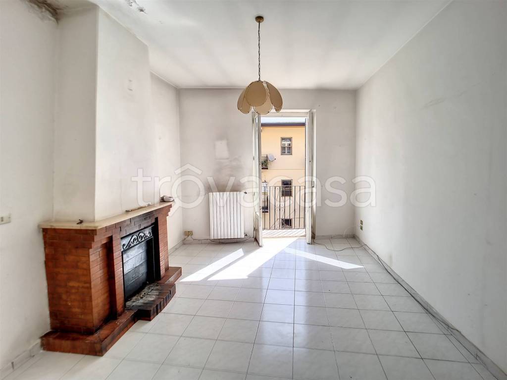 casa indipendente in vendita a Muro Lucano in zona Giardini