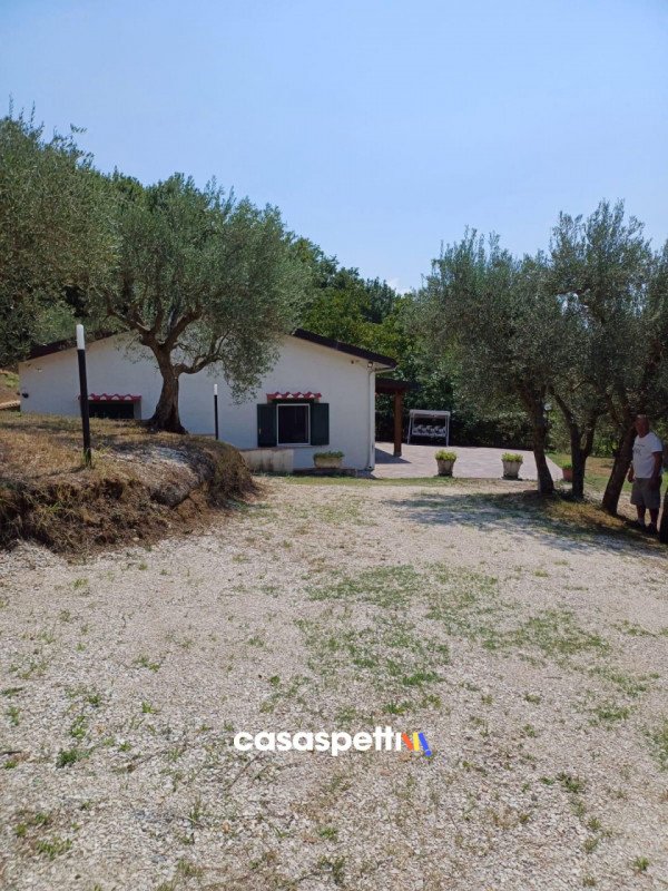 casa indipendente in vendita a Muro Lucano