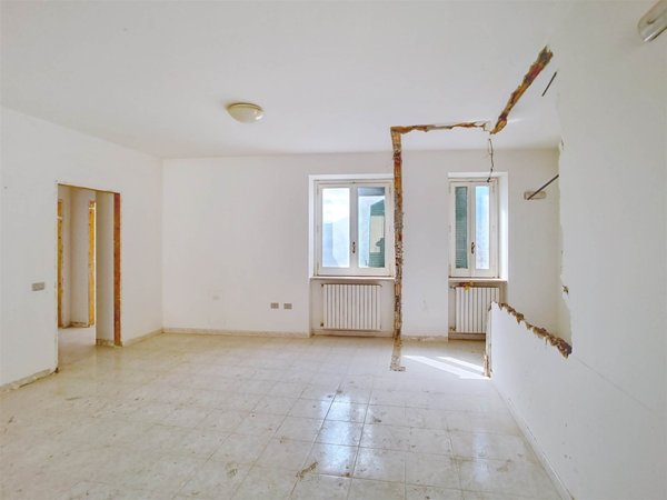appartamento in vendita a Muro Lucano in zona Giardini