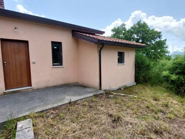 appartamento in vendita a Nemoli