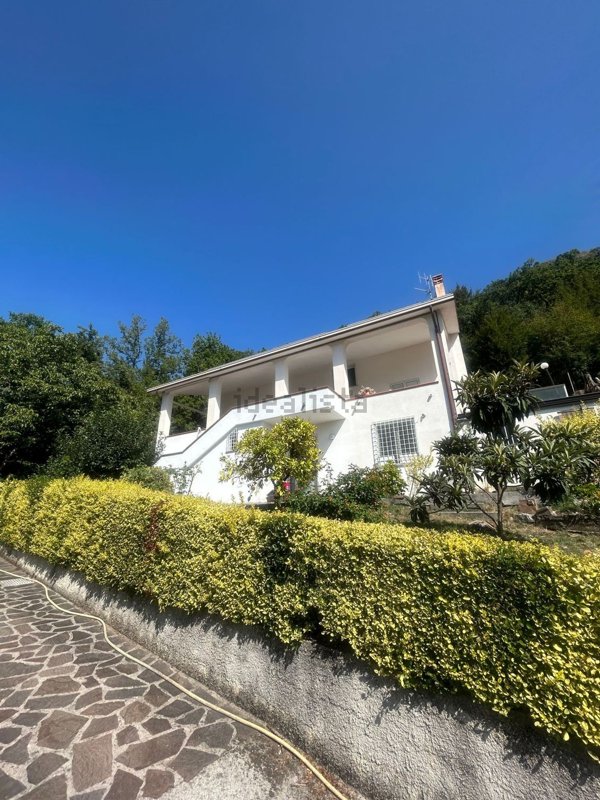 casa indipendente in vendita a Nemoli