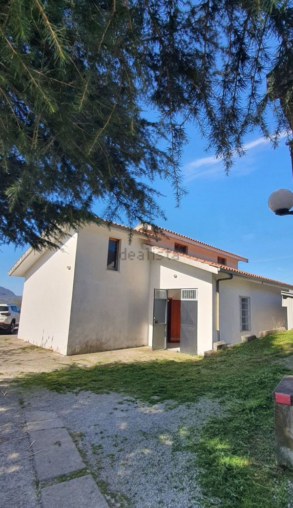 casa indipendente in vendita a Nemoli in zona Lago Sirino