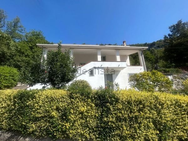 casa indipendente in vendita a Nemoli