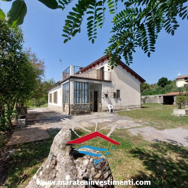 casa indipendente in vendita a Nemoli in zona Lago Sirino