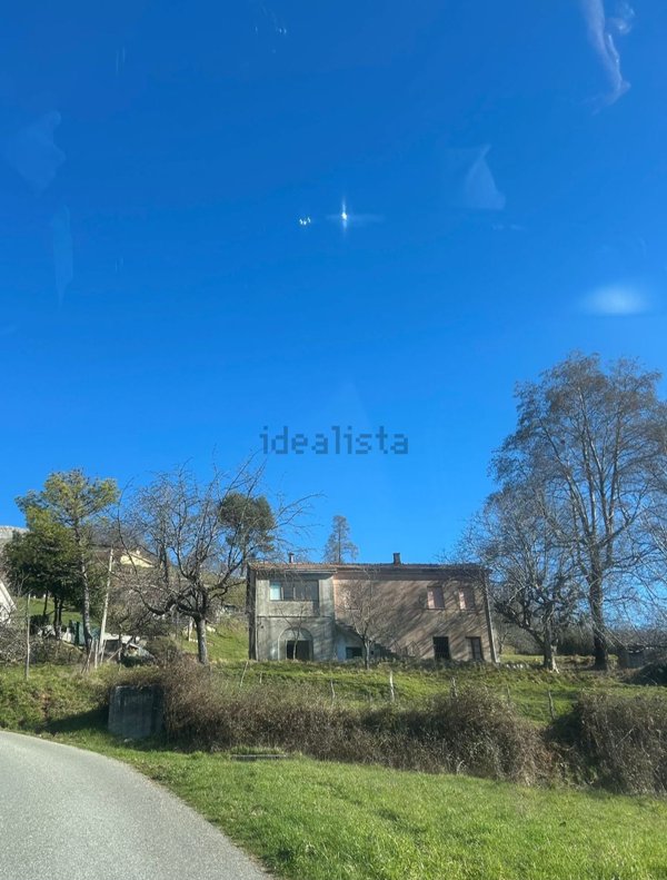 esavano in vendita a Nemoli