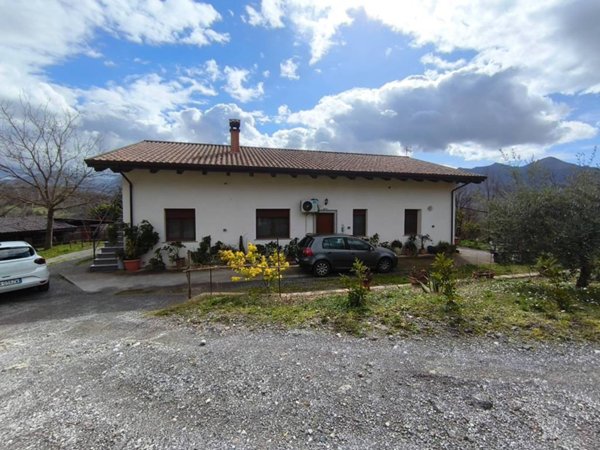 casa indipendente in vendita a Nemoli