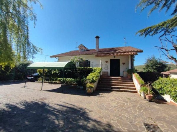 casa indipendente in vendita a Picerno