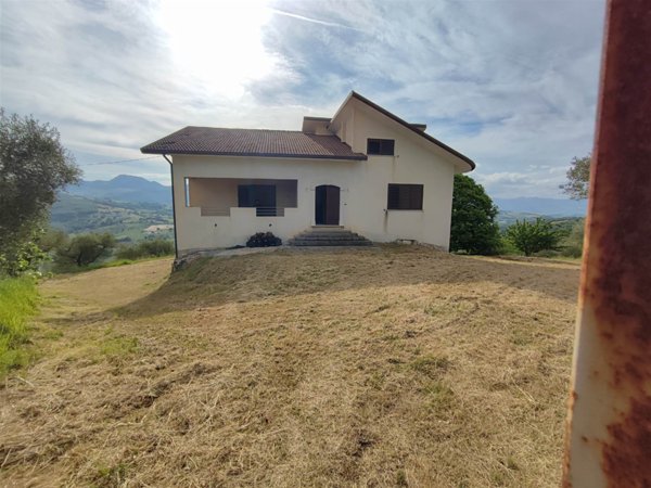 casa indipendente in vendita a Picerno