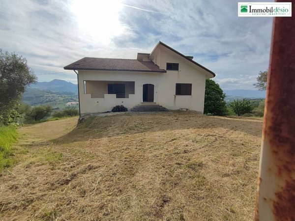 casa indipendente in vendita a Picerno