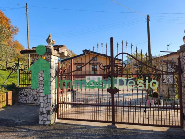 casa indipendente in vendita a Picerno