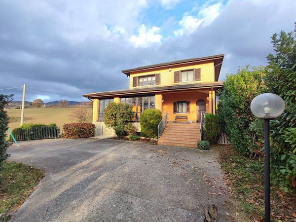 casa indipendente in vendita a Picerno