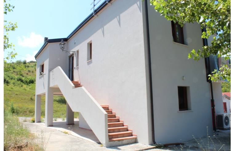 casa indipendente in vendita a Picerno