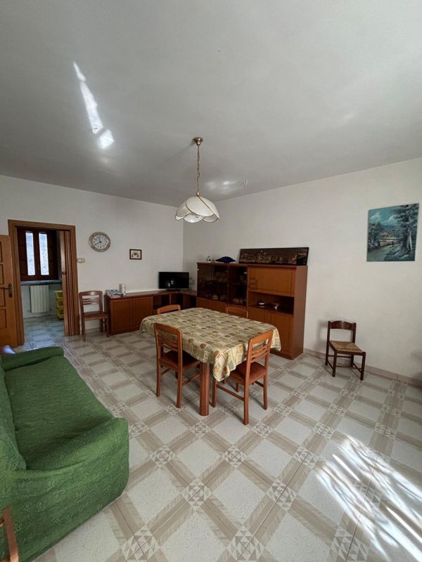 appartamento in vendita a Pietragalla