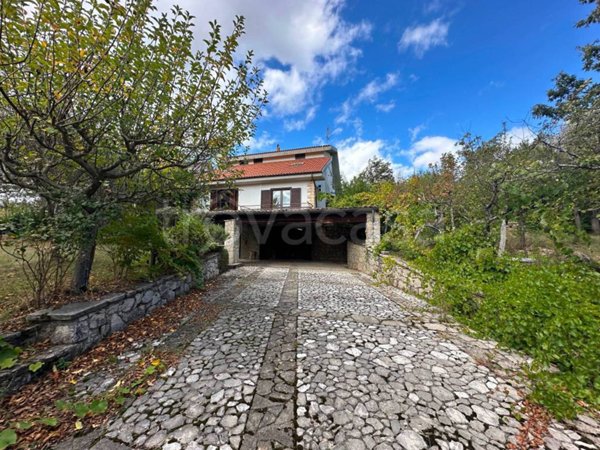 casa indipendente in vendita a Pignola